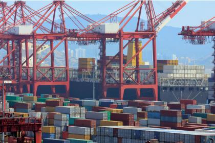 Echanges commerciaux et activité maritimes : L’Asie gagne du terrain
