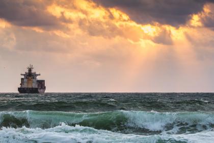 Le commerce maritime résiste à la tempête COVID-19 mais doit faire face à des répercussions considérables