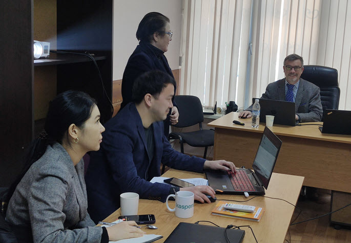 Kyrgyz Republic photo 2