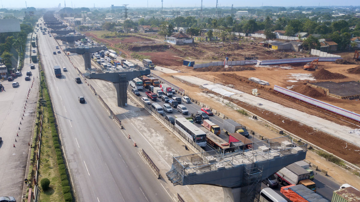 Jakarta-Cikampek elevated toll road project