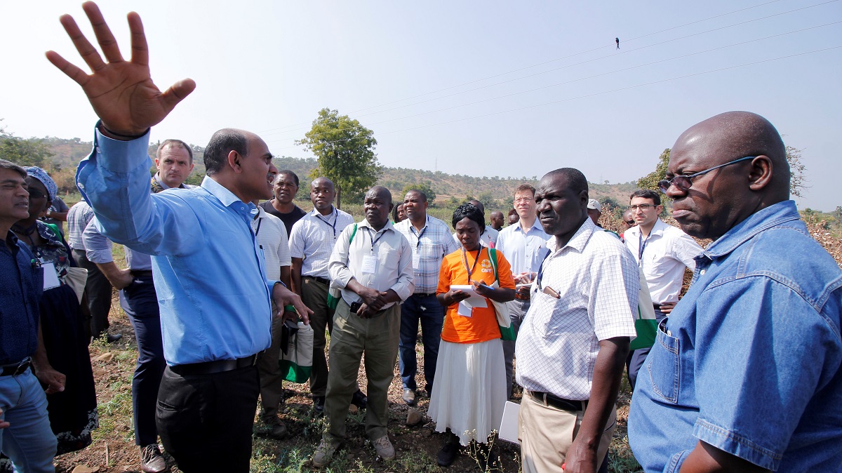 African representatives learn from India's experience turning cotton bi-products into clean energy and jobs