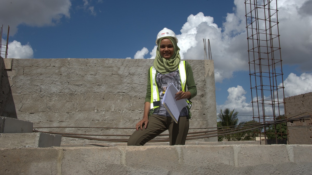 Mozambican Uneiza Ali Issufo steers a construction business she founded to thrive in what’s traditionally seen as a men’s industry.  