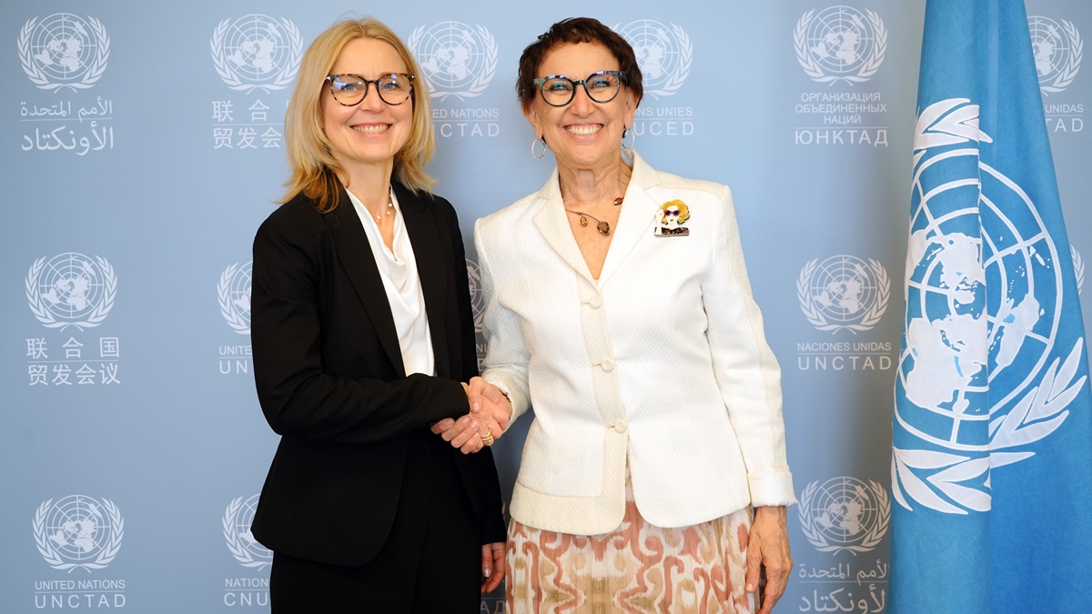 Secretary-General Rebeca Grynspan (right), pictured on 6 May at the Palais des Nations, with Ambassador Nina Tornberg, deputy permanent representative of Sweden to the UN office and other international organizations in Geneva.
