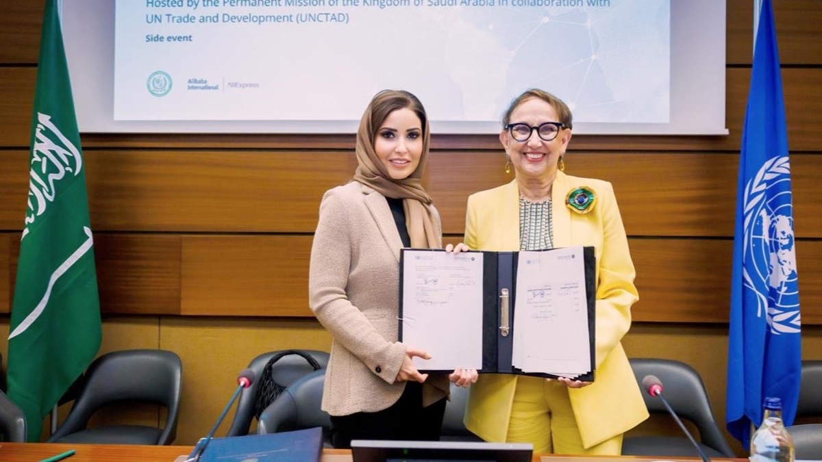 Signing of Saudi contribution agreement with SG Grynspan.