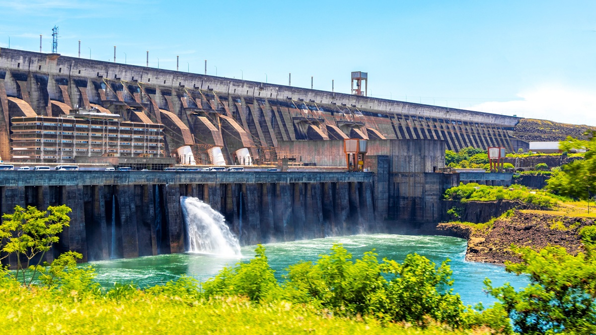 The Itaipu Dam, a hydroelectric power plant on the Brazil–Paraguay border.