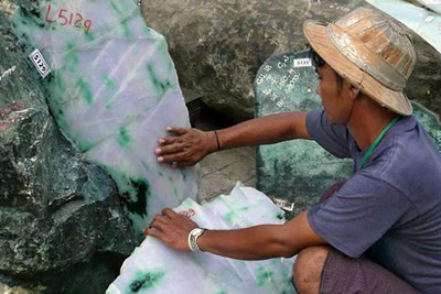illicit trade of jade from Myanmar