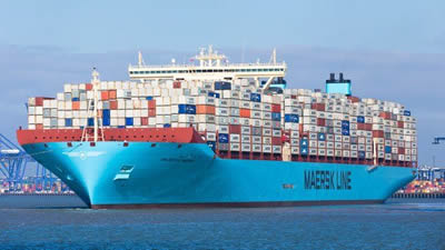 World's larges contain ships