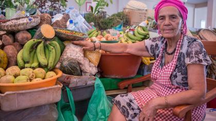 A women in a market on the island of San Vicente in Cabo Verde